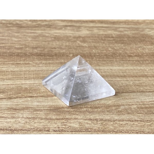 Hegyikristály ásvány piramis 3,5 cm
