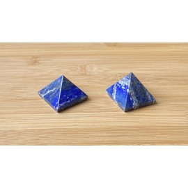 Lapis lazuli ásvány piramis 3cm